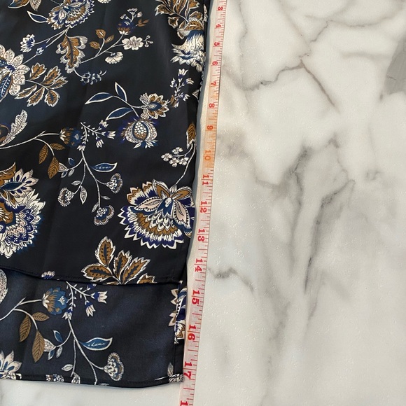 RW&Co. Top, high neck halter top ladies size medium. - Picture 12 of 16